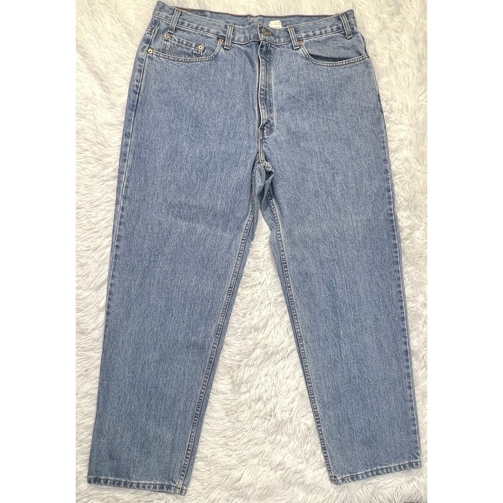 Levi's 550 Men's 40x30 Relaxed Fit Tapered Leg Medium Wash Jeans